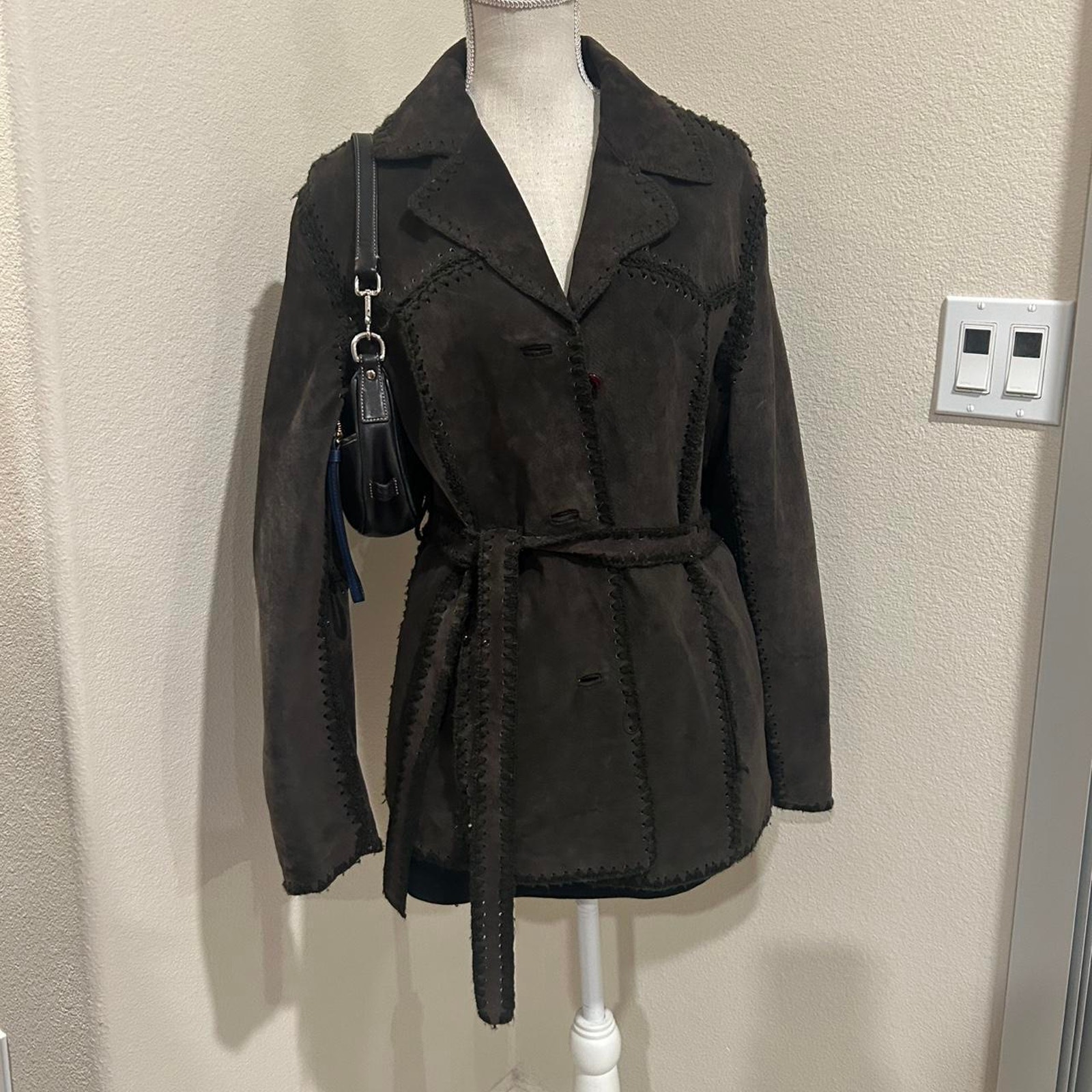 Wilsons Leather Brown Leather Jacket With Stitching. Size Medium